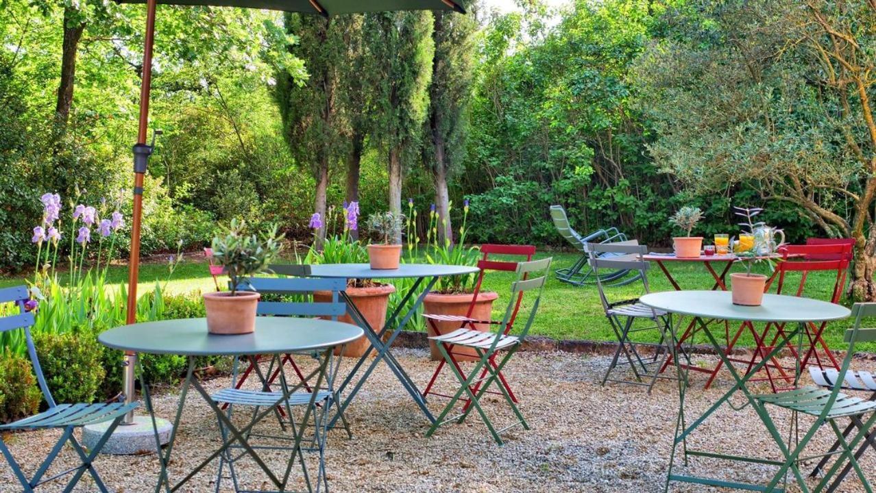 La Bastide Des Grands Chenes Bed & Breakfast Lambesc Eksteriør bilde